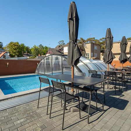 Pod Winogronem - Apartamenty Z Basenem I Wyzywieniem Pobierowo Exterior photo