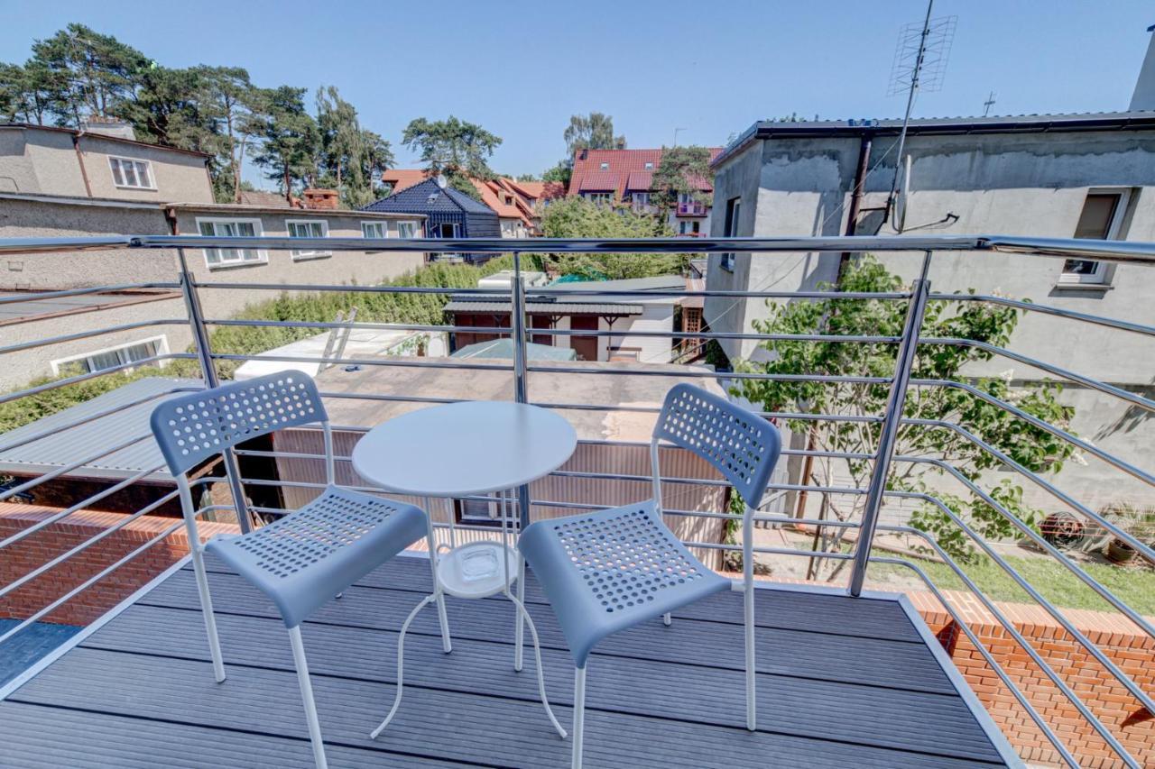 Pod Winogronem - Apartamenty Z Basenem I Wyzywieniem Pobierowo Exterior photo