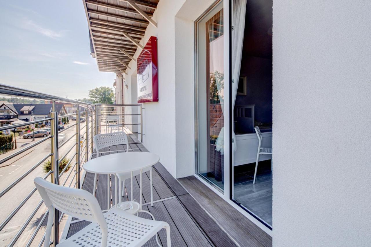 Pod Winogronem - Apartamenty Z Basenem I Wyzywieniem Pobierowo Exterior photo