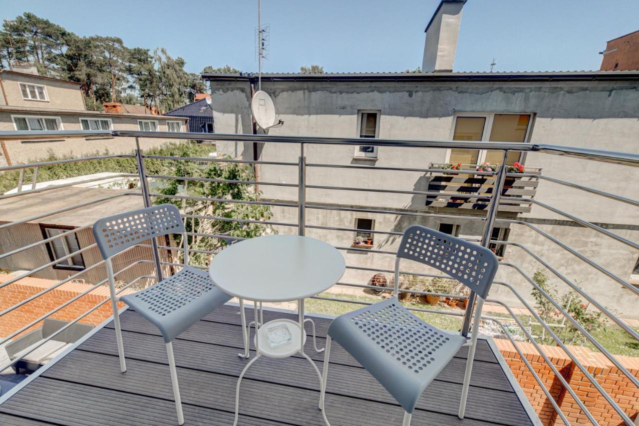 Pod Winogronem - Apartamenty Z Basenem I Wyzywieniem Pobierowo Exterior photo