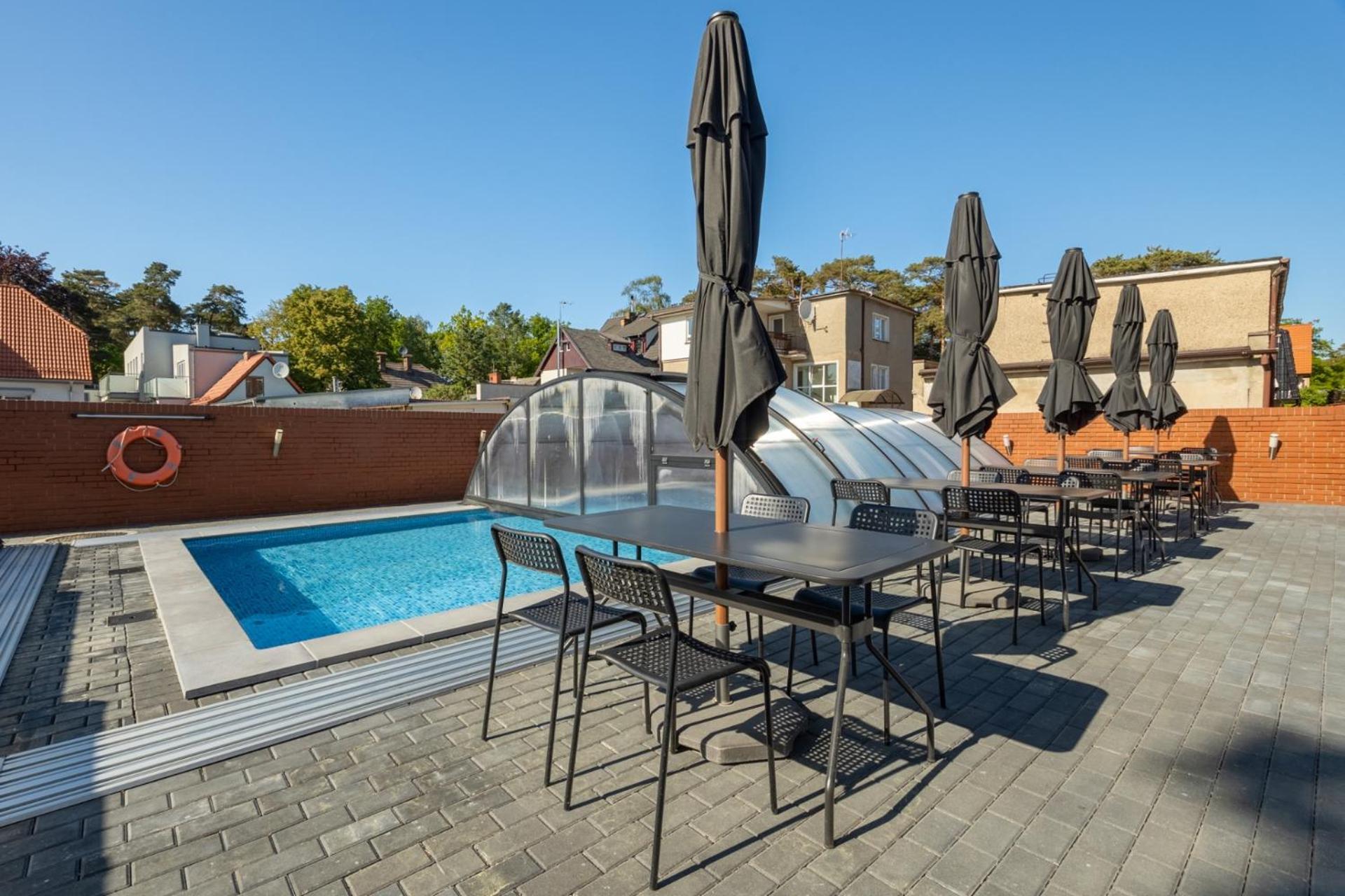 Pod Winogronem - Apartamenty Z Basenem I Wyzywieniem Pobierowo Exterior photo